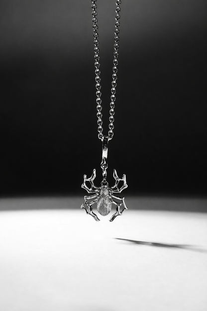 Spider Design Pendant Necklace – Stainless Steel Fashion Jewelry